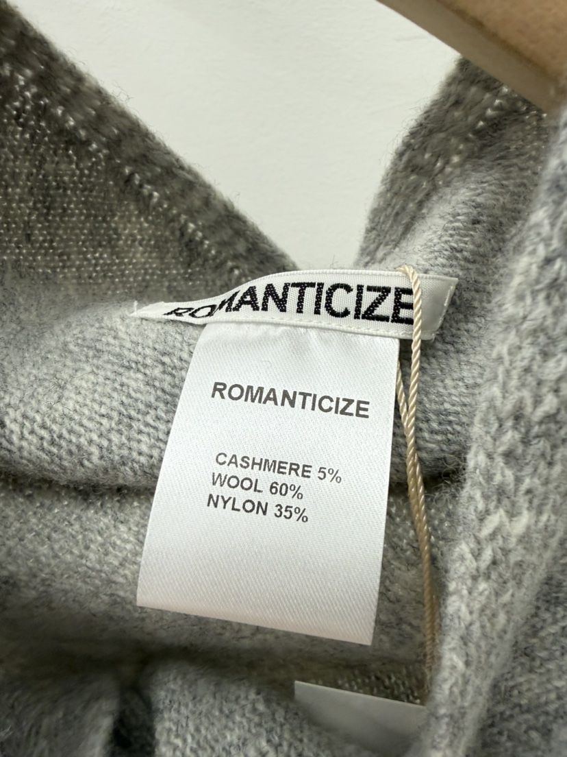 ROMANTICIZE東大門㊣代購女裝新品職業25秋冬推薦人氣圍巾披肩ROMANTICIZE圍巾/披肩