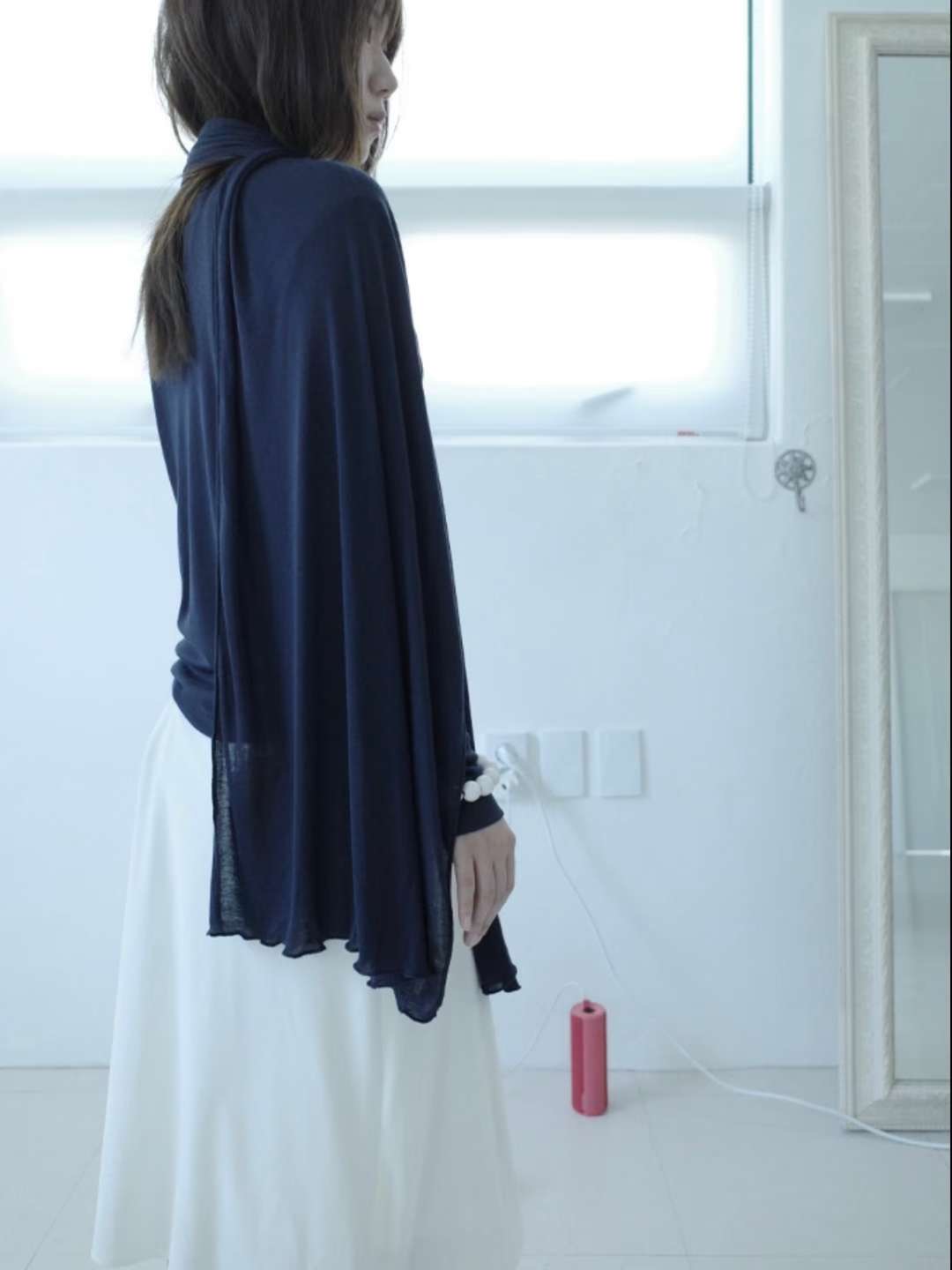 THENEEDS東大門㊣直郵女裝新款職業休閑25秋冬推薦長袖T恤圍巾THENEEDS長袖T恤