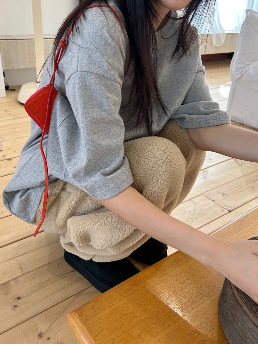 ME MO東大門㊣實拍女士新款人氣職業25秋冬真品T恤不含脖帶ME MOT恤