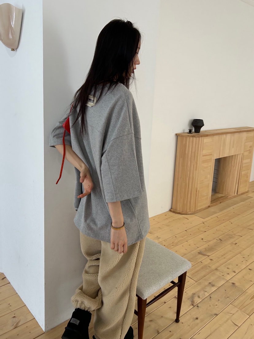 ME MO東大門㊣實拍女士新款人氣職業25秋冬真品T恤不含脖帶ME MOT恤