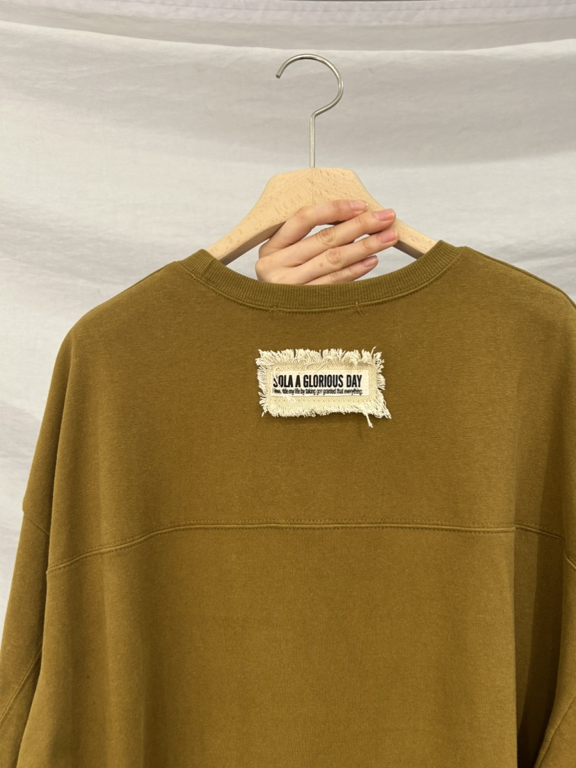 ME MO東大門㊣實拍女士新款人氣職業25秋冬真品T恤不含脖帶ME MOT恤