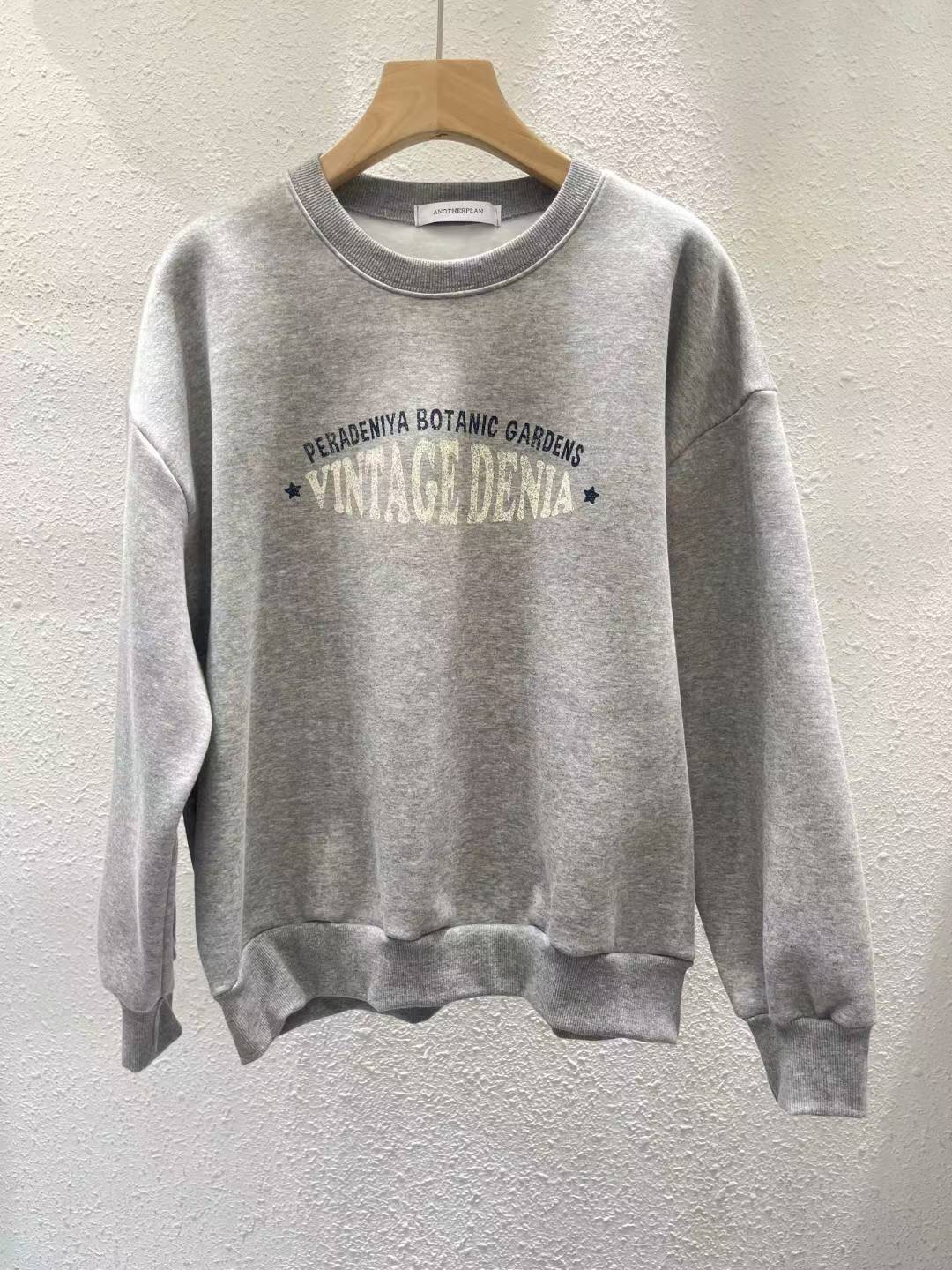 ANOTHERPLAN東大門㊣代購女裝新品時尚推薦職業熱賣衛衣絎縫ANOTHERPLAN衛衣圖色2