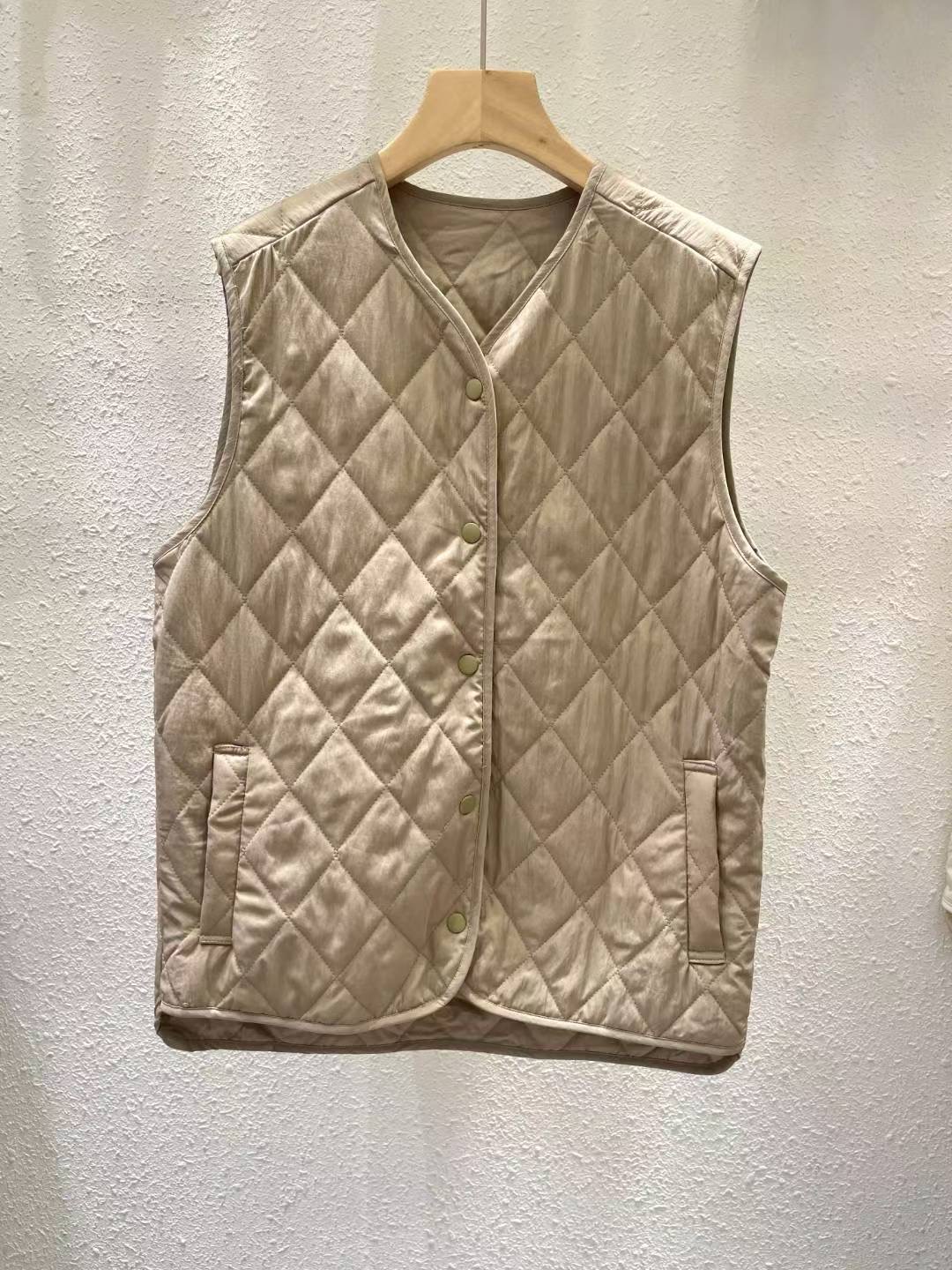 ANOTHERPLAN東大門㊣直郵女裝新品人氣真品休閑25秋冬馬甲絎縫ANOTHERPLAN馬甲圖色2