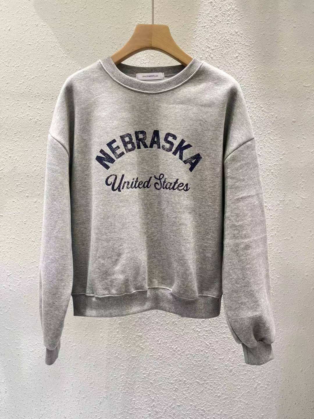 ANOTHERPLAN東大門㊣直郵女裝新款時尚熱賣25秋冬真品推薦衛衣ANOTHERPLAN衛衣圖色2