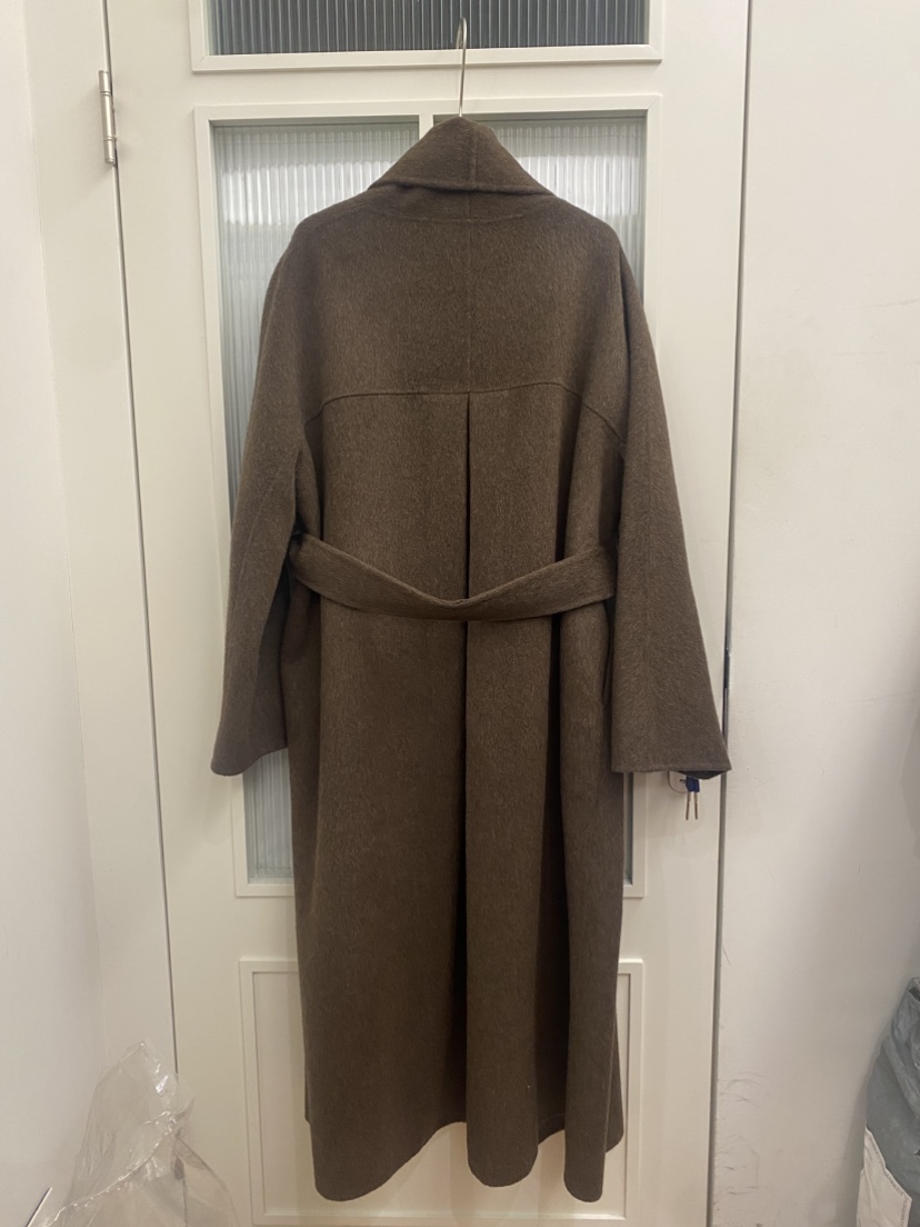 JADEMARKET韓國代購㊣女裝新款熱賣真品中長款大衣含腰帶披肩JADE MARKET中長款大衣