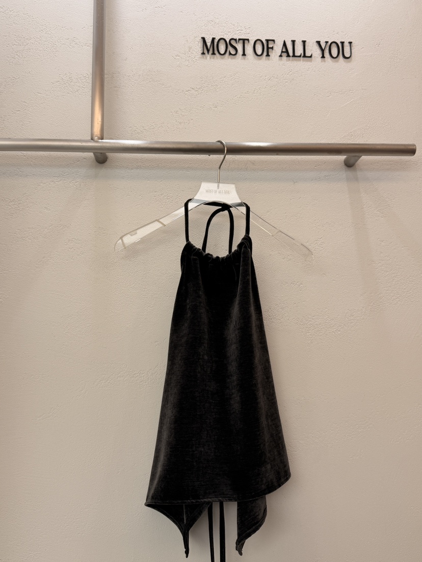 MOST OF ALL U韓國代購㊣女裝新款時尚熱賣吊帶背心天鵝絨MOST OF ALL U吊帶/背心圖色2墨色