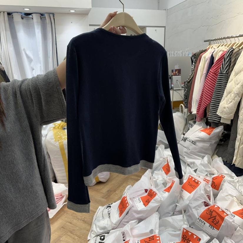 DE LINE韓國直郵㊣女士新款時尚人氣推薦職業真品長袖T恤紐扣DE LINE長袖T恤