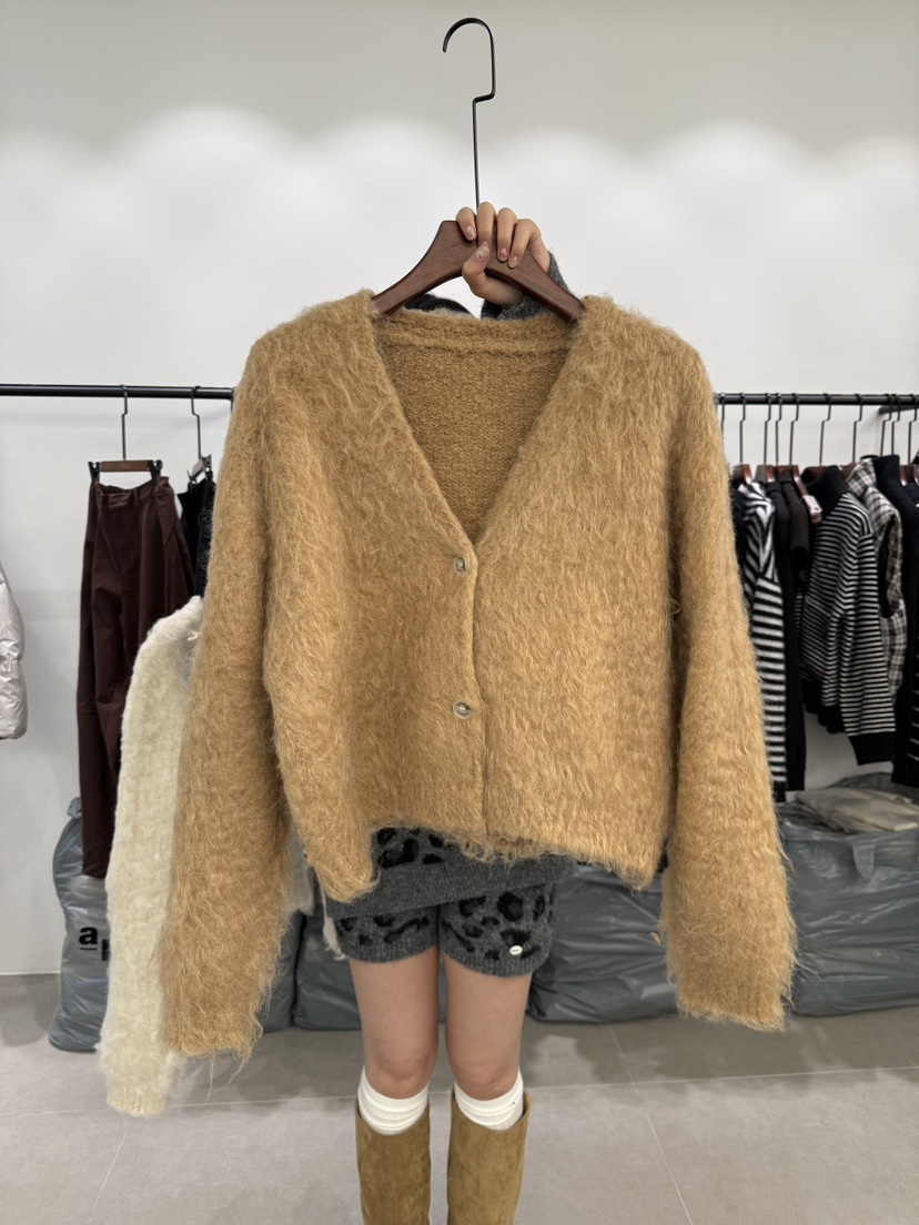 WATERMELON韓國代購㊣女士新品真品熱賣職業時尚推薦針織衫WATER MELON針織衫圖色2