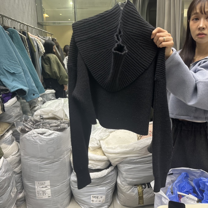 UOOV東大門㊣實拍女士新款熱賣推薦人氣25秋冬真品毛衣含圍巾UOOV毛衣