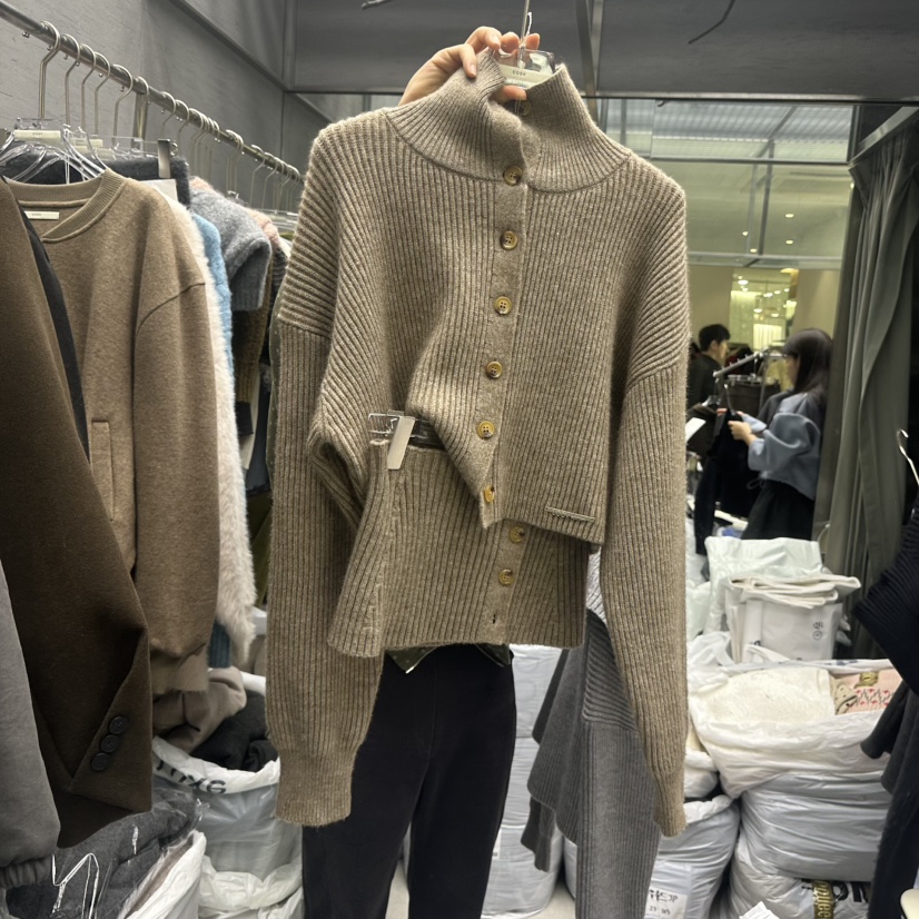 UOOV東大門㊣實拍女士新款熱賣推薦人氣25秋冬真品毛衣含圍巾UOOV毛衣圖色1