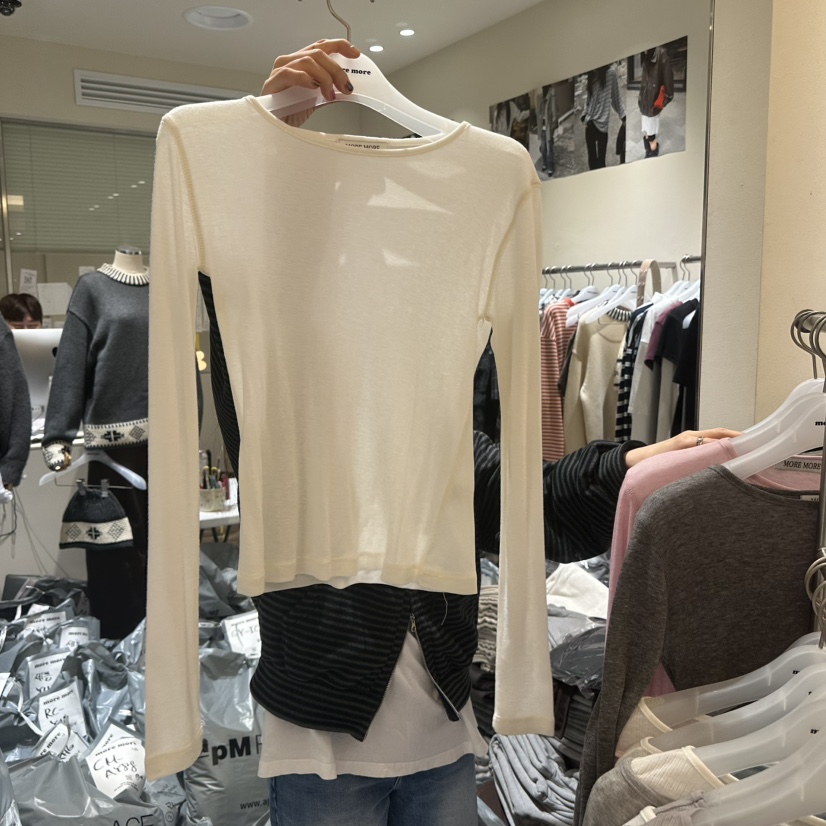 MOREMORE東大門㊣實拍女士新款休閑25秋冬人氣時尚真品長袖T恤more more長袖T恤圖色2白色