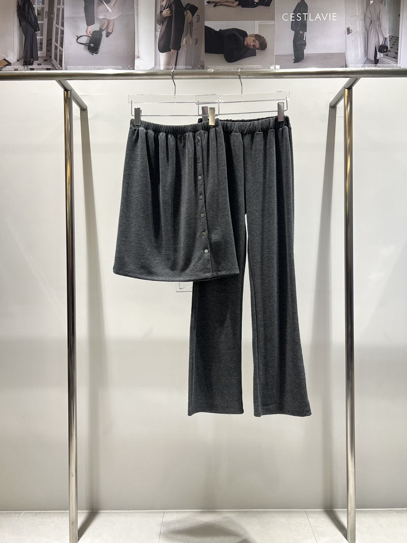 CESTLAVIE韓國代購㊣女裝新款25秋冬熱賣套裝兩件套紐扣羅紋CESTLAVIE套裝圖色1