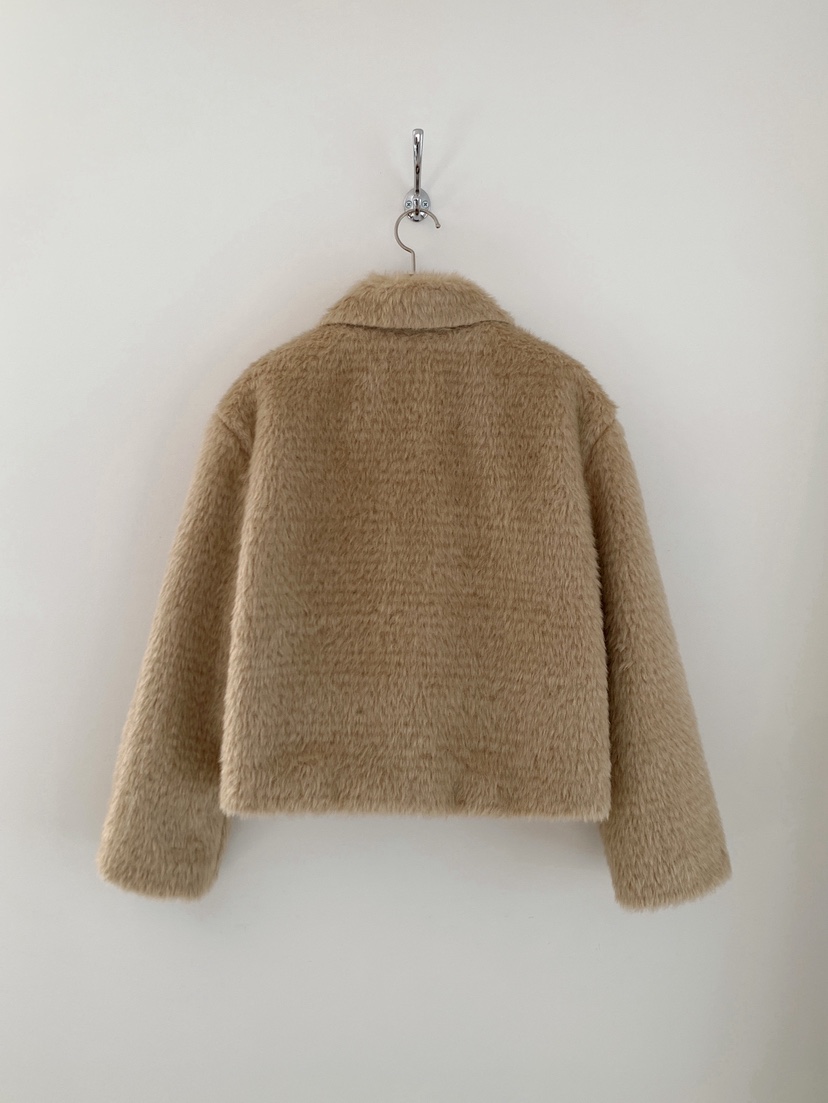 COURGETTE東大門㊣直郵女士新款推薦時尚職業真品短款大衣皮草COURGETTE短款大衣