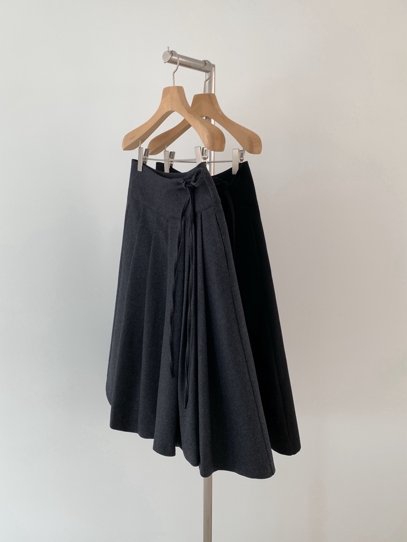 COURGETTE韓國代購㊣女裝新款25秋冬時尚半身裙中短裙羊毛褶裙COURGETTE半身裙/中短裙