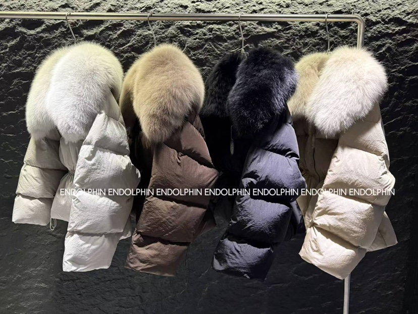 ENDOLPHIN東大門㊣直郵女裝新品熱賣人氣短款羽絨服狐貍填充絨ENDOLPHIN短款羽絨服