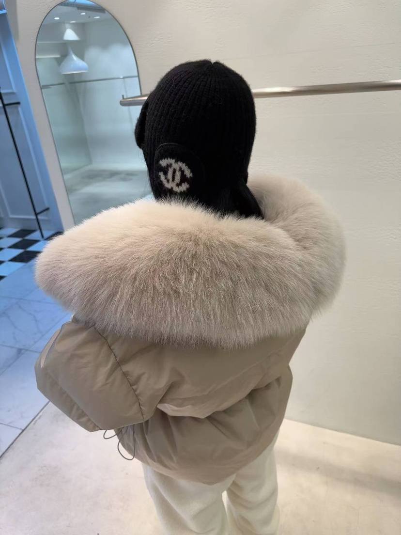 ENDOLPHIN東大門㊣直郵女裝新品熱賣人氣短款羽絨服狐貍填充絨ENDOLPHIN短款羽絨服