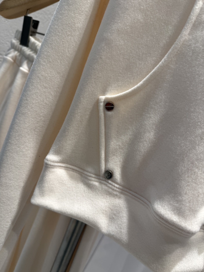 CLOTH東大門㊣實拍女士新品推薦人氣熱賣真品25秋冬套裝套裝CLOTH套裝