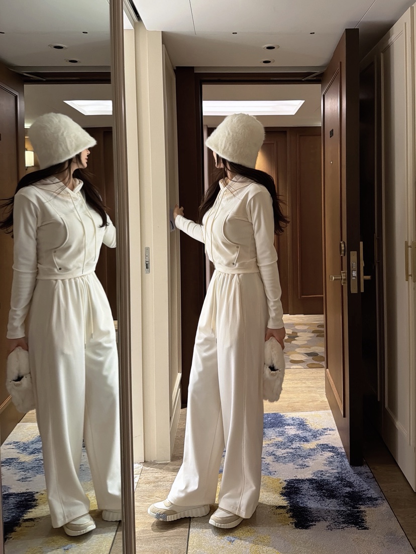 CLOTH東大門㊣實拍女士新品推薦人氣熱賣真品25秋冬套裝套裝CLOTH套裝