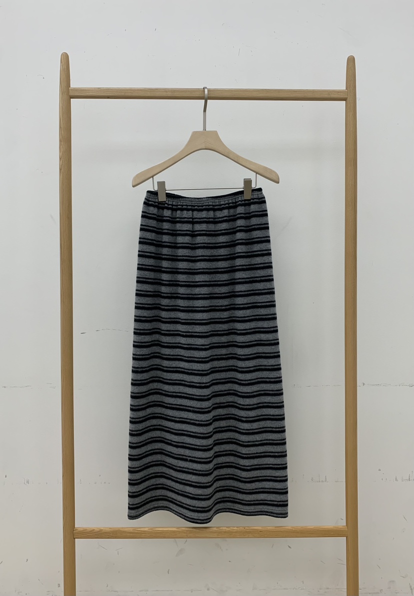 B_GARDER韓國直郵㊣女裝新款人氣時尚25秋冬推薦真品長裙條紋B.GARDER長裙圖色2