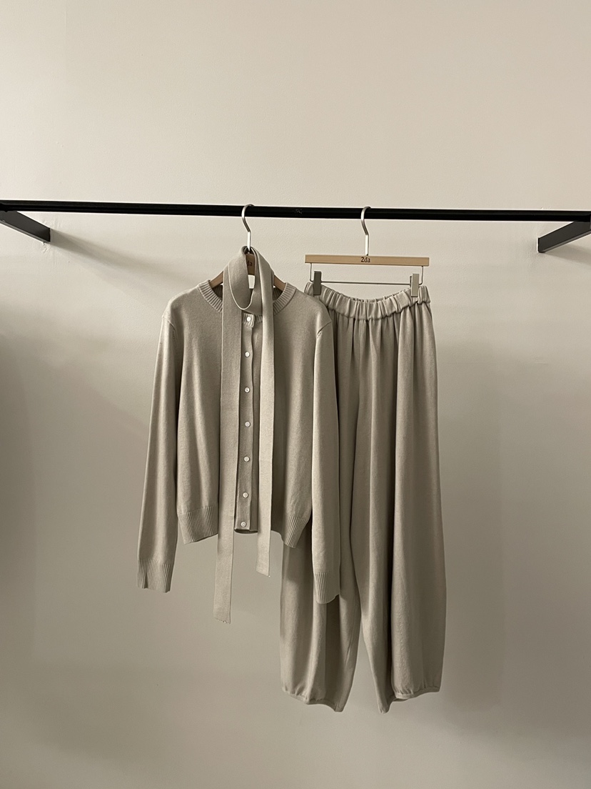 2DA/DARIMI-P韓國代購㊣女裝新款真品職業套裝含脖帶兩件套2DA/DARIMI-P套裝圖色3