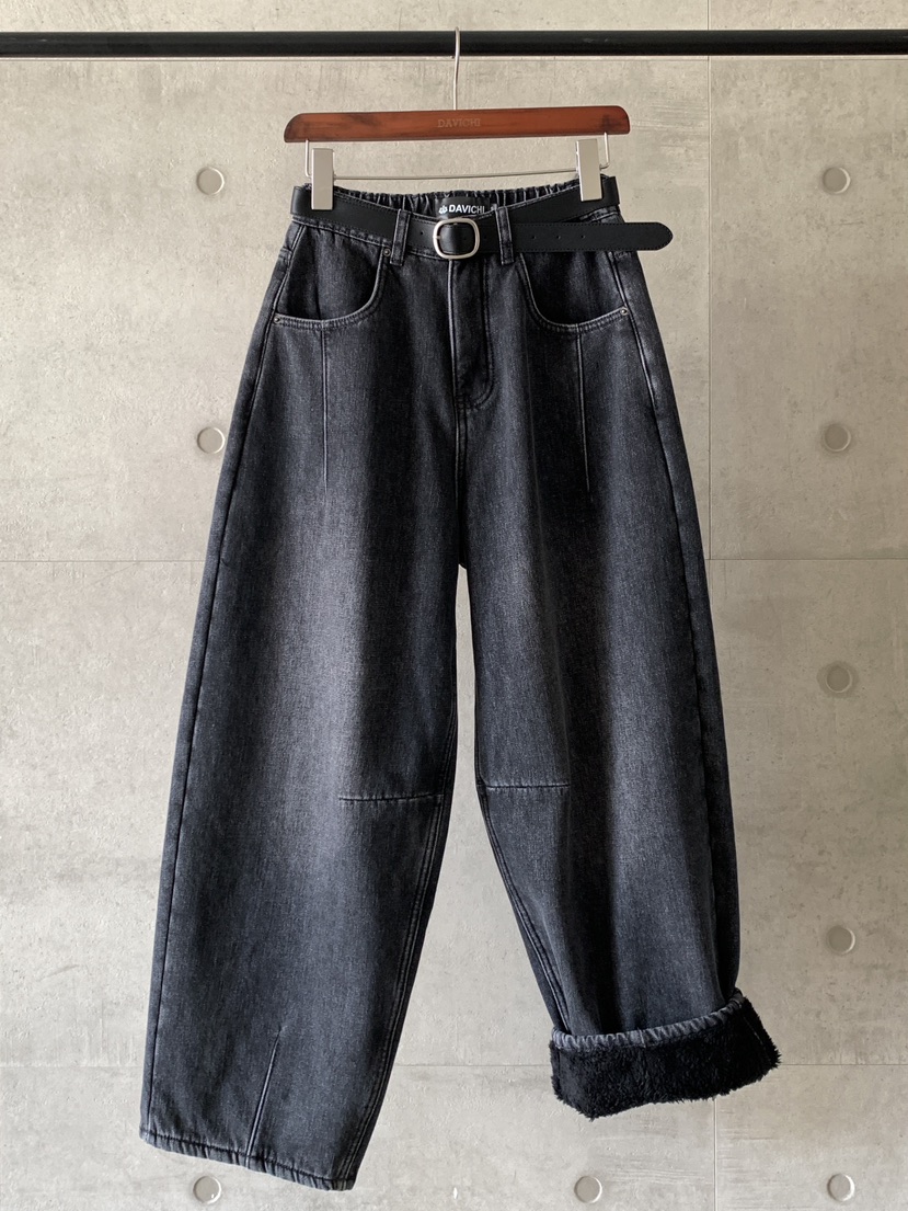 DAVICHI東大門㊣代購女裝新款人氣時尚牛仔褲含隨機腰帶加絨DAVICHI牛仔褲圖色2