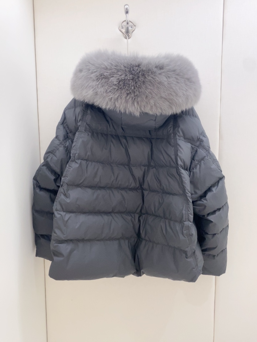 LOVE ROSIE東大門㊣實拍女裝新款推薦時尚短款棉服狐貍連帽LOVE ROSIE短款棉服