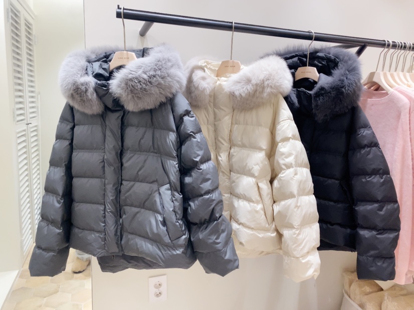 LOVE ROSIE東大門㊣實拍女裝新款推薦時尚短款棉服狐貍連帽LOVE ROSIE短款棉服