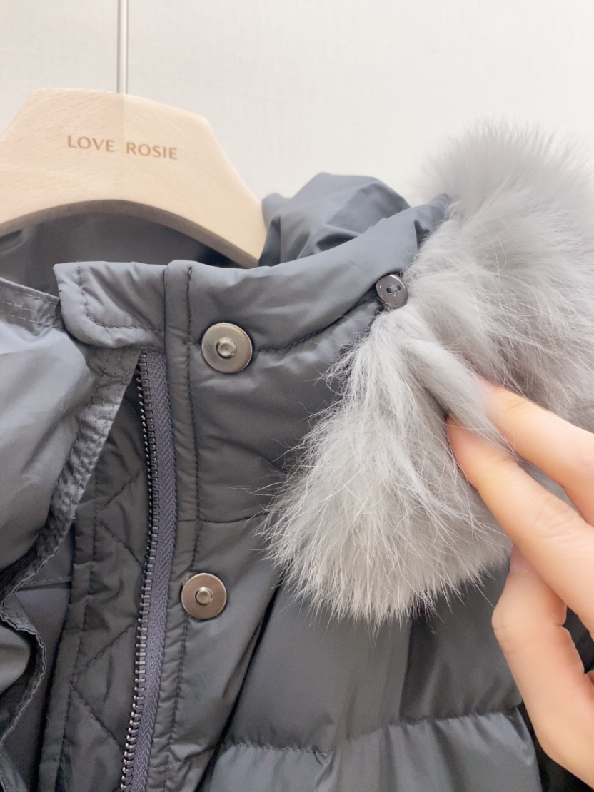 LOVE ROSIE東大門㊣實拍女裝新款推薦時尚短款棉服狐貍連帽LOVE ROSIE短款棉服