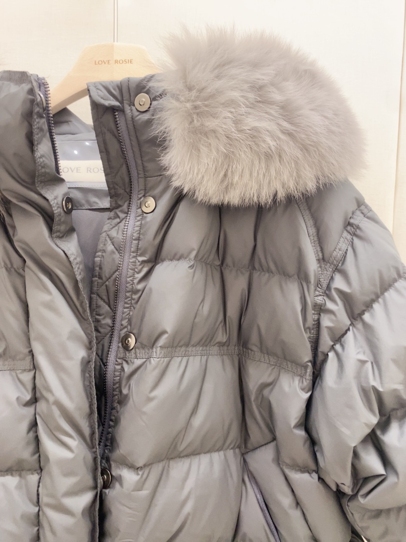 LOVE ROSIE東大門㊣實拍女裝新款推薦時尚短款棉服狐貍連帽LOVE ROSIE短款棉服