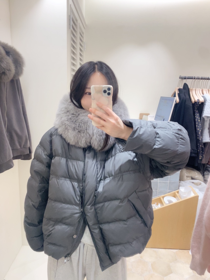 LOVE ROSIE東大門㊣實拍女裝新款推薦時尚短款棉服狐貍連帽LOVE ROSIE短款棉服