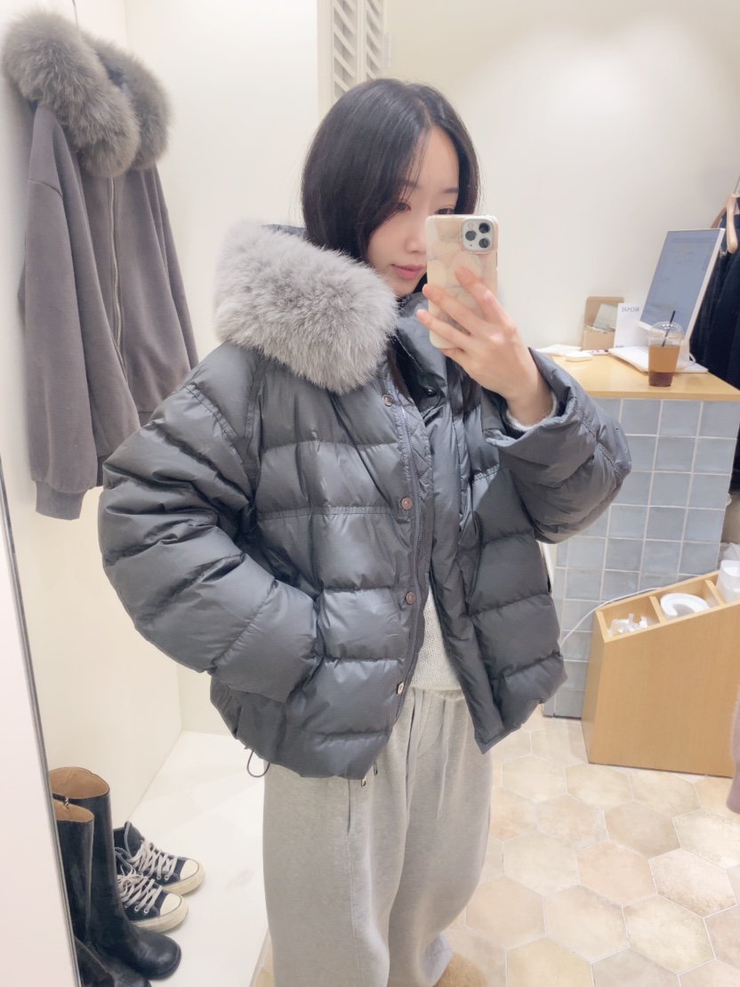 LOVE ROSIE東大門㊣實拍女裝新款推薦時尚短款棉服狐貍連帽LOVE ROSIE短款棉服