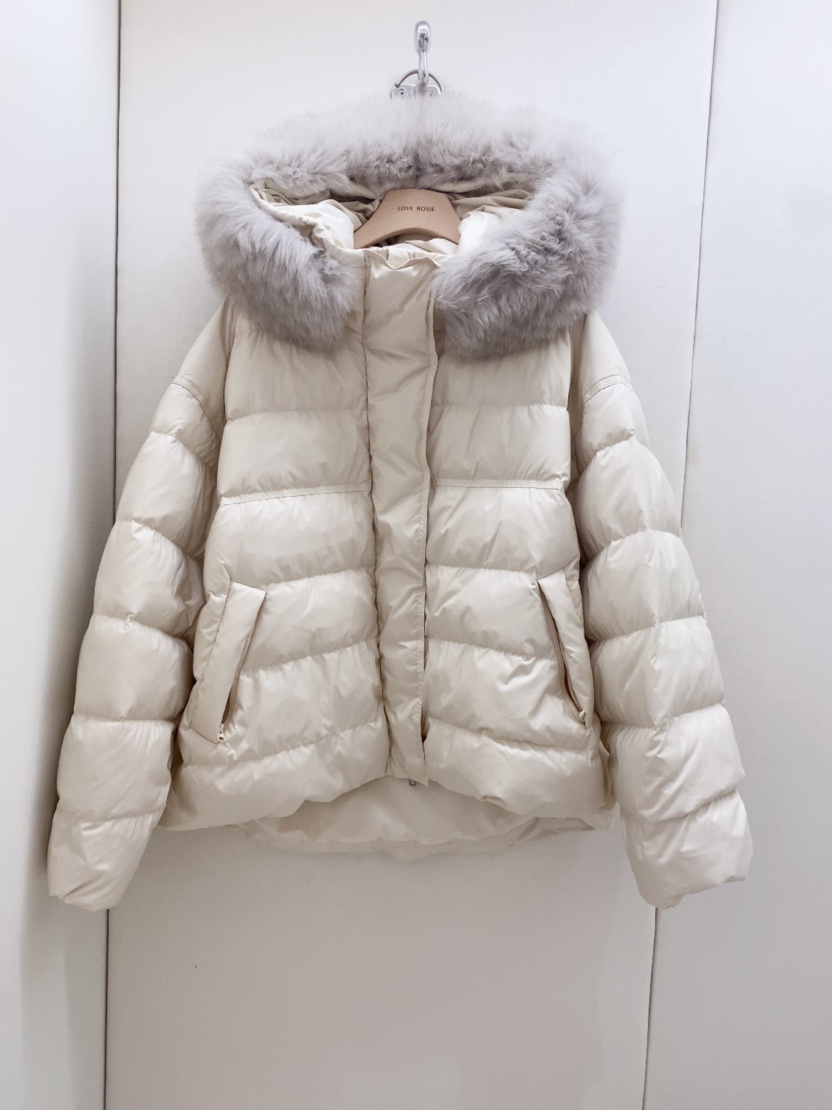 LOVE ROSIE東大門㊣實拍女裝新款推薦時尚短款棉服狐貍連帽LOVE ROSIE短款棉服圖色2