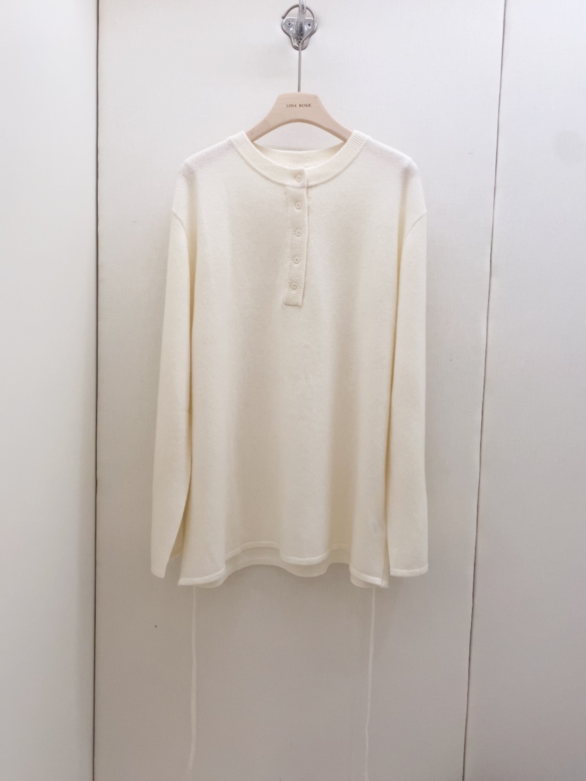 LOVE ROSIE東大門㊣直郵女裝新款熱賣長袖T恤含腰繩羊毛紐扣LOVE ROSIE長袖T恤