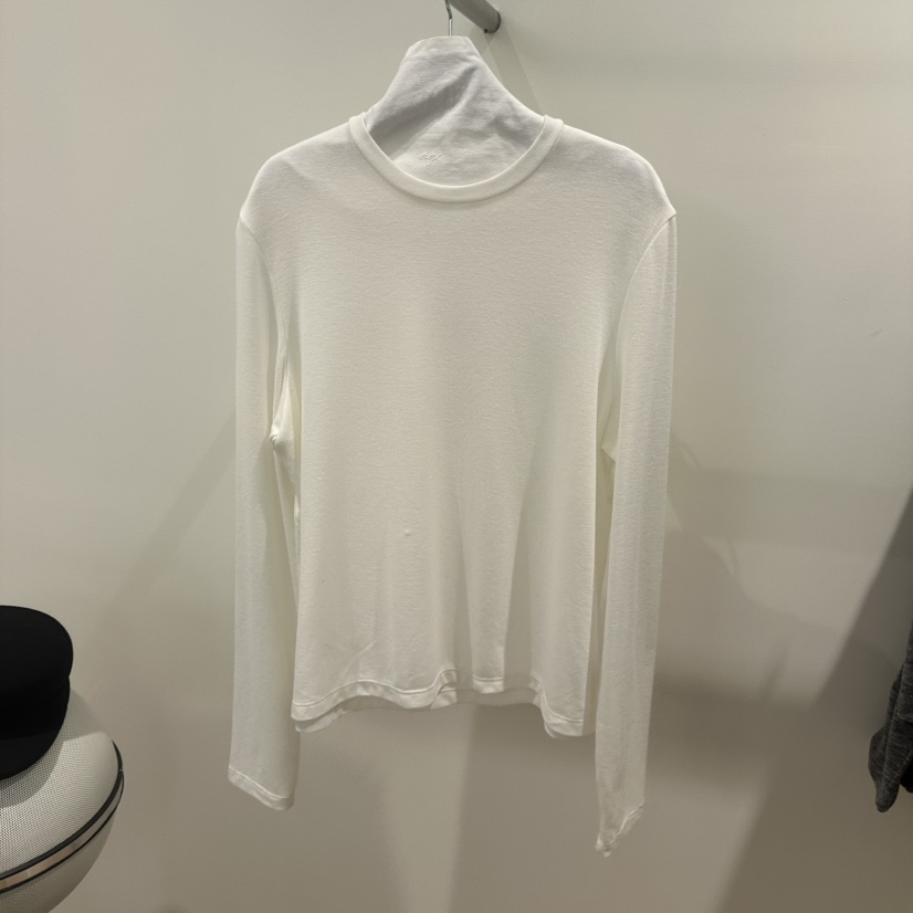 AGO東大門㊣直郵女士新品25秋冬職業真品時尚熱賣人氣長袖T恤AGO長袖T恤圖色2