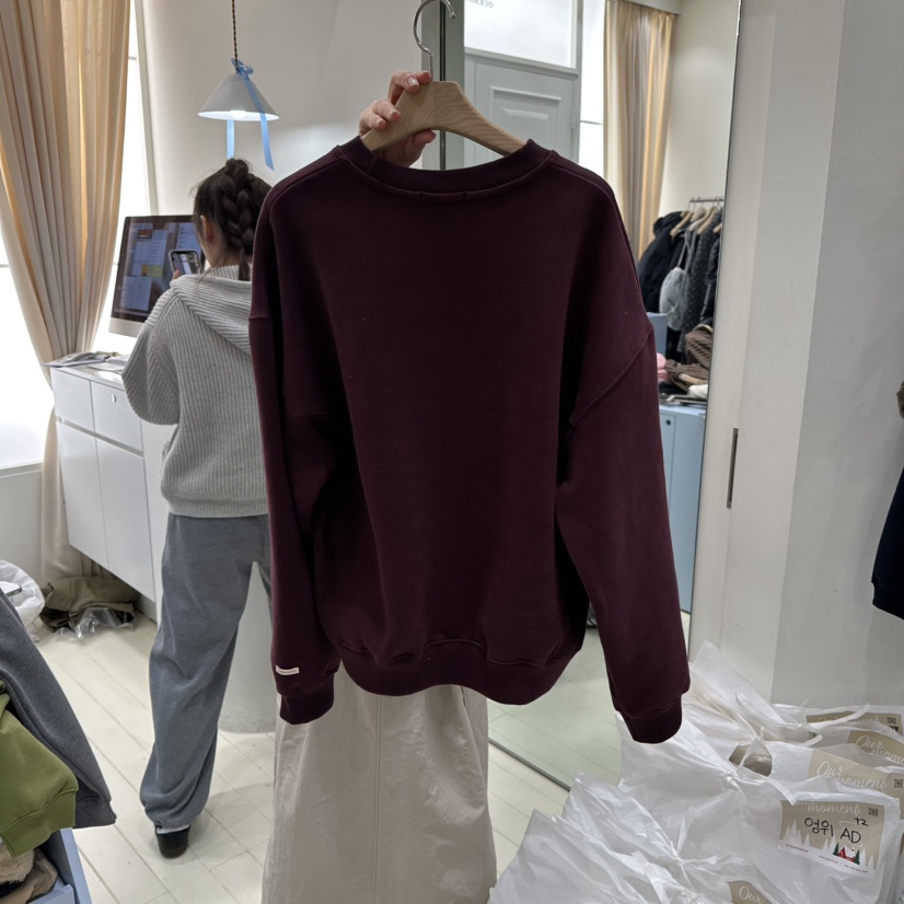 OURMOMENT東大門㊣實拍女裝新款熱賣職業人氣真品時尚衛衣加絨OURMOMENT衛衣