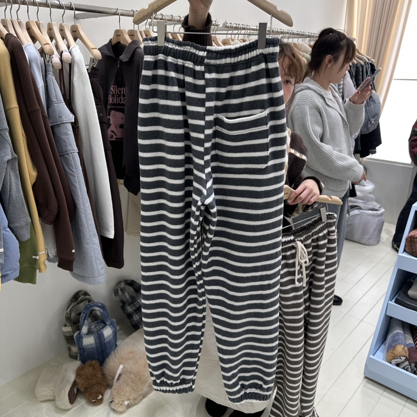 OURMOMENT東大門㊣實拍女士新品休閑25秋冬時尚人氣休閑褲加絨OURMOMENT休閑褲