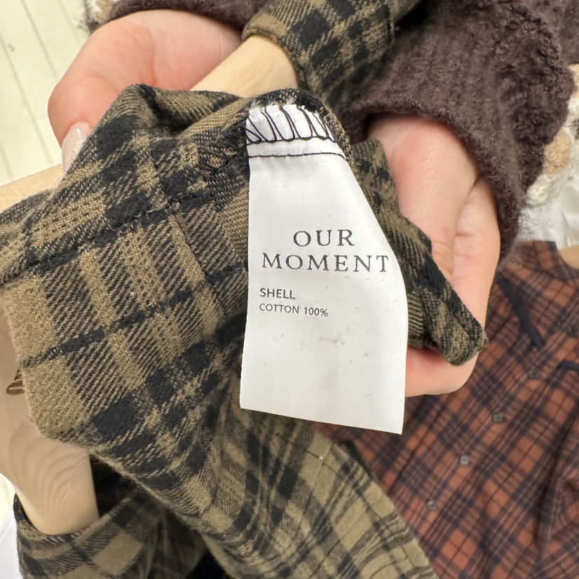 OURMOMENT東大門㊣直郵女士新款真品熱賣25秋冬休閑襯衫蕾絲衫OURMOMENT襯衫/蕾絲衫