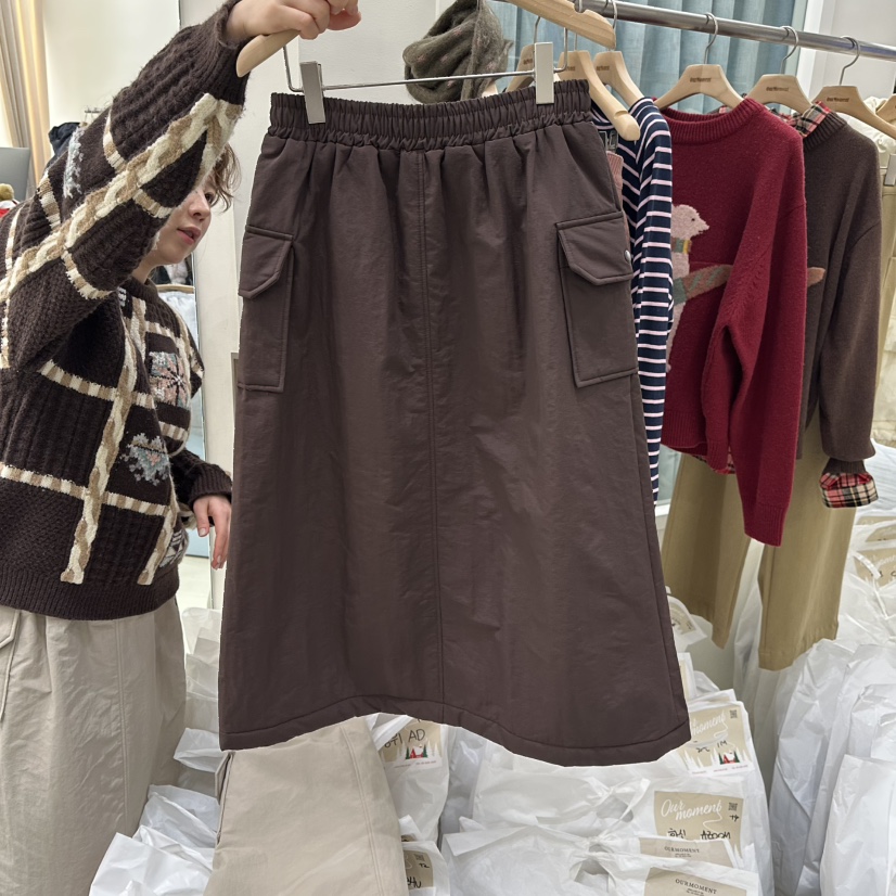 OURMOMENT韓國代購㊣女裝新款休閑熱賣時尚職業推薦25秋冬長裙OURMOMENT長裙圖色1