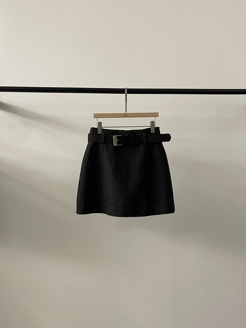 2DA/DARIMI-P東大門㊣實拍女裝新品休閑真品推薦短裙含腰帶2DA/DARIMI-P短裙圖色2墨色