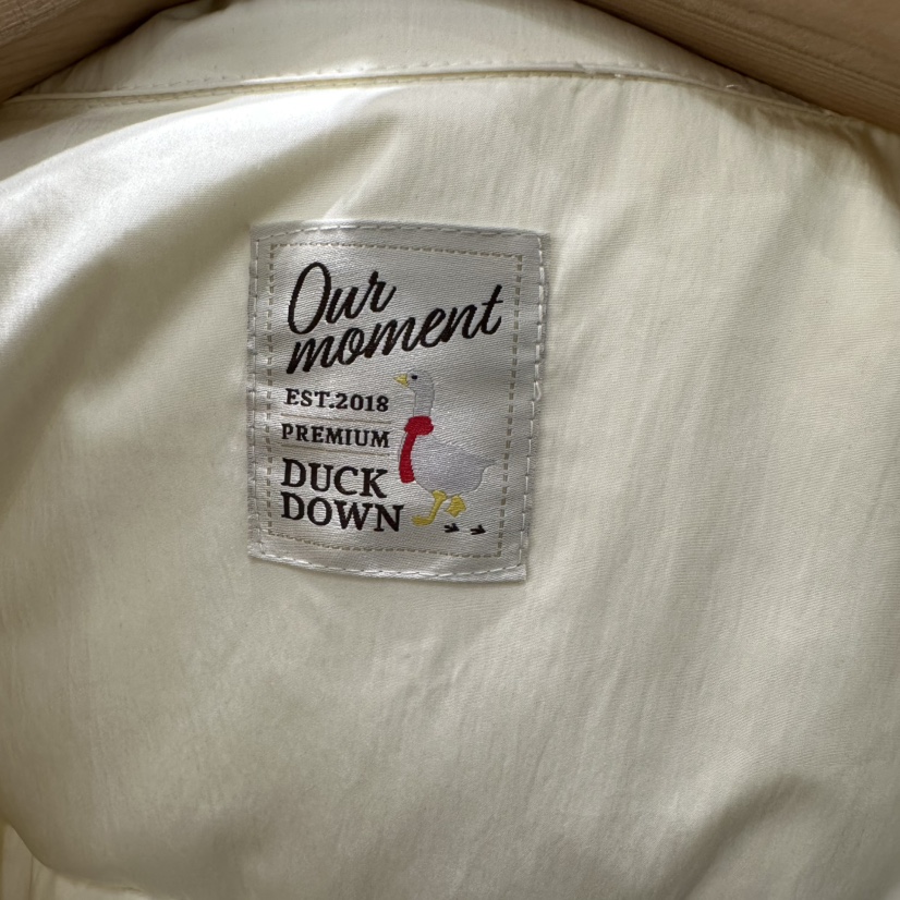 OURMOMENT東大門㊣代購女裝新款人氣熱賣時尚短款羽絨服鴨絨OURMOMENT短款羽絨服