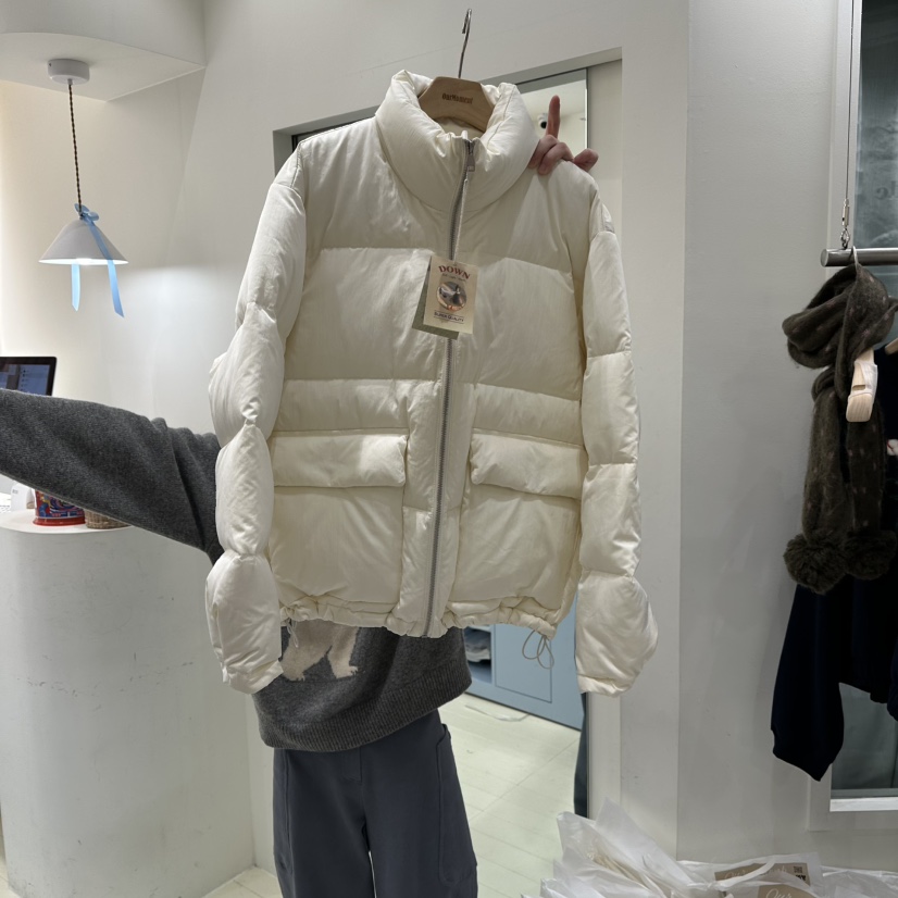 OURMOMENT東大門㊣代購女裝新款人氣熱賣時尚短款羽絨服鴨絨OURMOMENT短款羽絨服圖色3