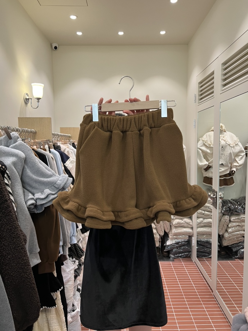 BE&amp;BE韓國代購㊣女士新品人氣推薦職業休閑短褲荷葉邊BE&be短褲圖色2