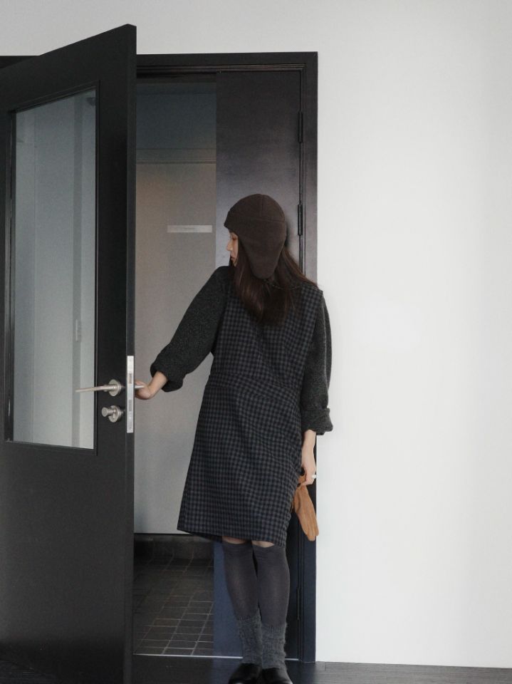 MARE韓國代購㊣女裝新品25秋冬時尚連衣裙不含內搭V領羊毛格紋MARE連衣裙圖色2