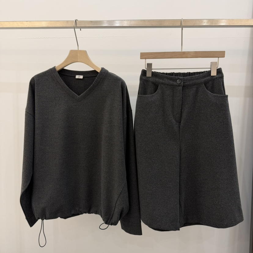 THE EYL東大門㊣代購女裝新品真品休閑25秋冬熱賣職業衛衣THE EYL衛衣