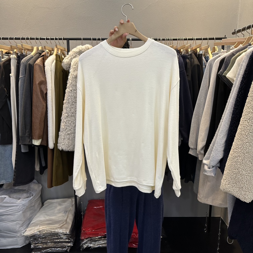 FLAMME TOIT東大門㊣實拍女士新品職業熱賣推薦休閑長袖T恤FLAMME TOIT長袖T恤圖色1