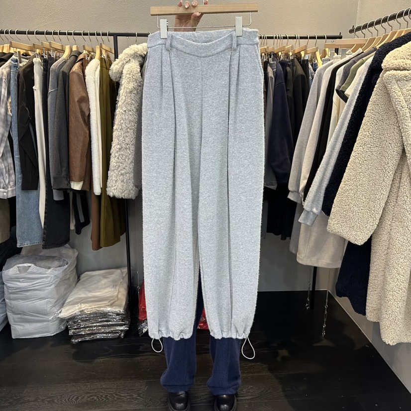 FLAMME TOIT韓國直郵㊣女士新款真品推薦休閑褲安哥拉加絨FLAMME TOIT休閑褲圖色2