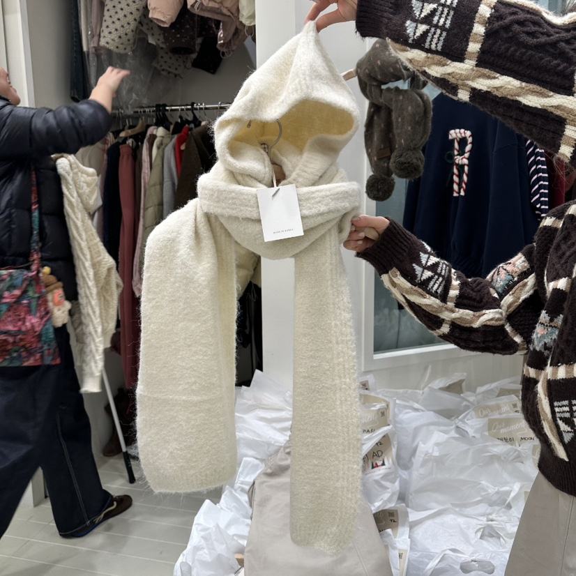 OURMOMENT韓國代購㊣女士新款真品25秋冬時尚熱賣休閑圍巾披肩OURMOMENT圍巾/披肩圖色1