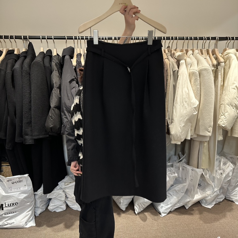 LE BUTTER韓國代購㊣女士新款職業休閑推薦時尚人氣長裙系帶LE BUTTER長裙圖色2