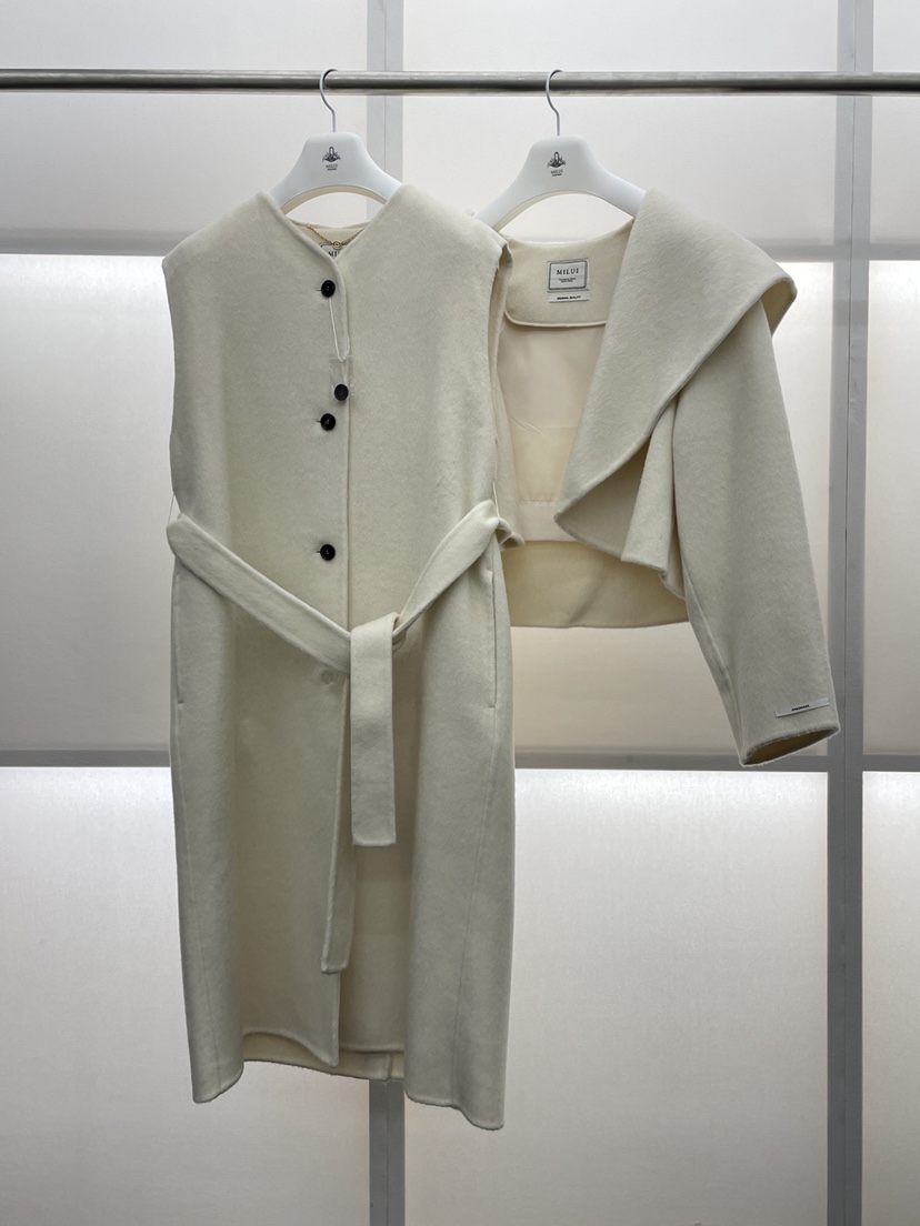 MILUI韓國代購㊣女士新品職業人氣25秋冬時尚休閑套裝含腰帶MILUI套裝