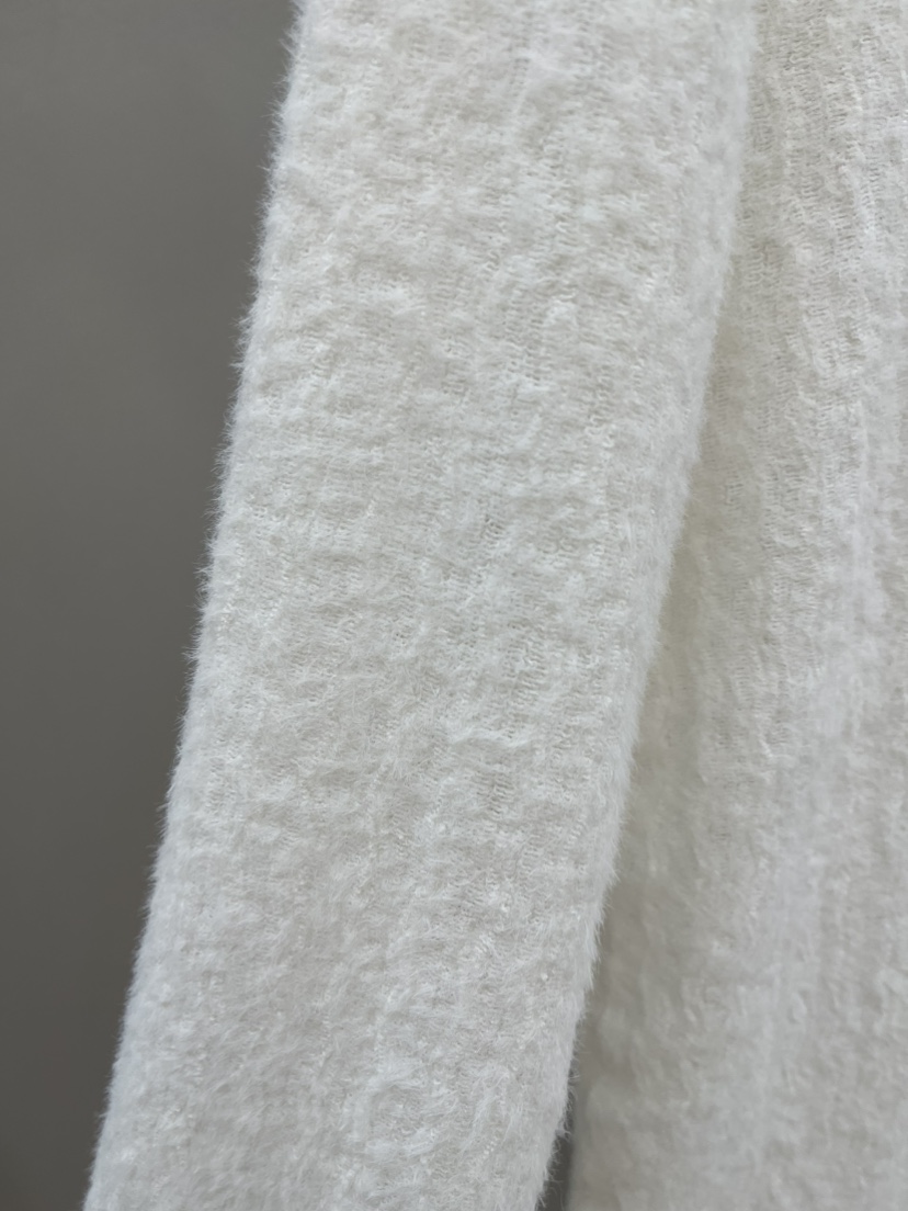 PLUS HONG-P韓國代購㊣女裝新品職業人氣熱賣長袖T恤馬海毛LORA FAMILY/PLUS HONG長袖T恤